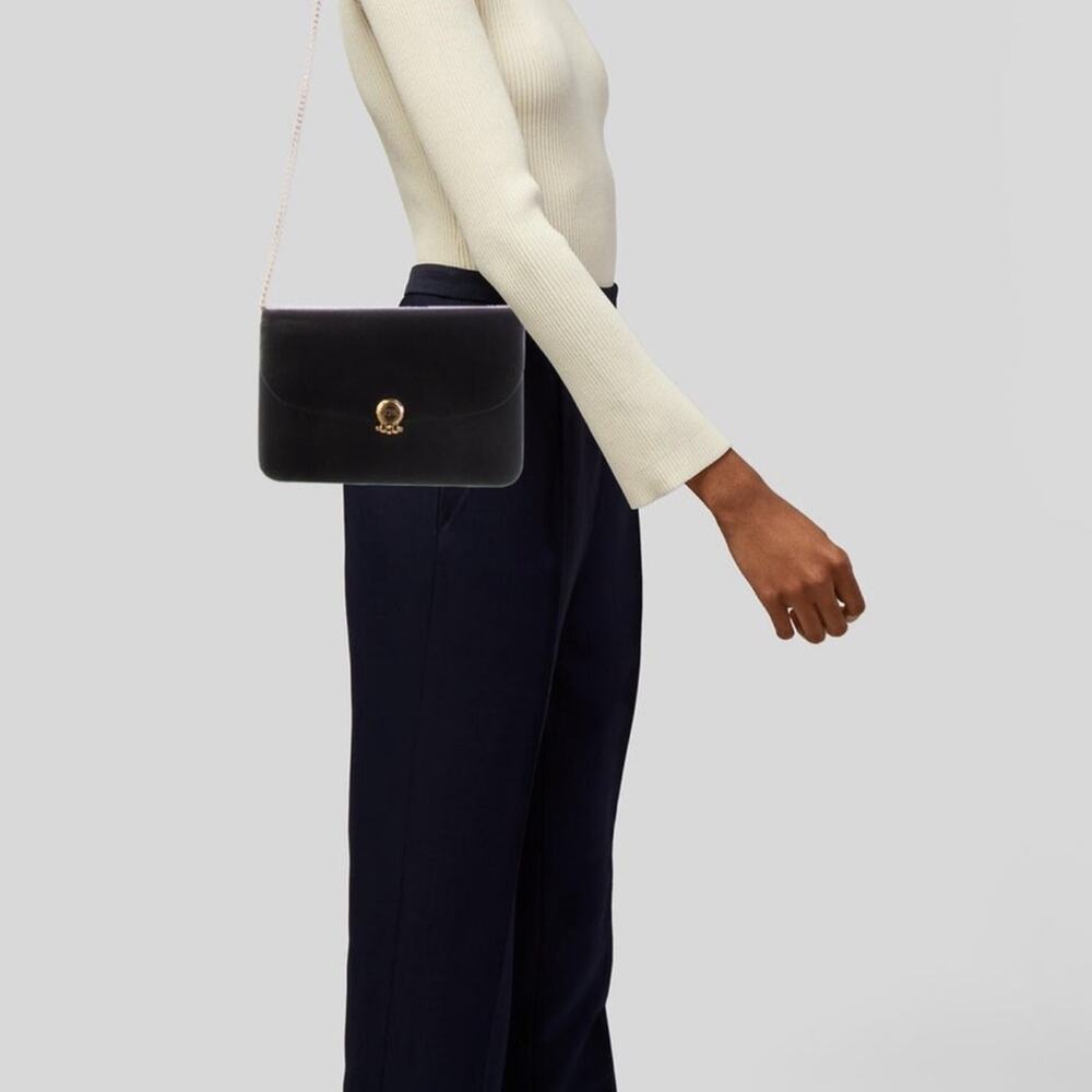 Dior Black Leather bag with Gold Chain - Picture 2 of 10